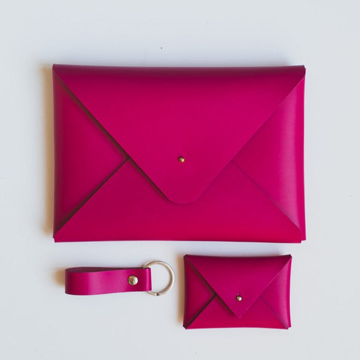 cartera de cuero fucsia