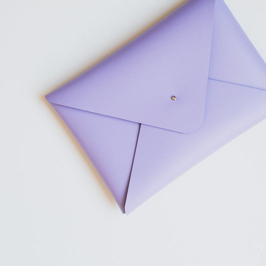 cartera de cuero lila