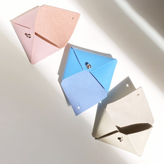 Sobre tarjetero mini de cuero