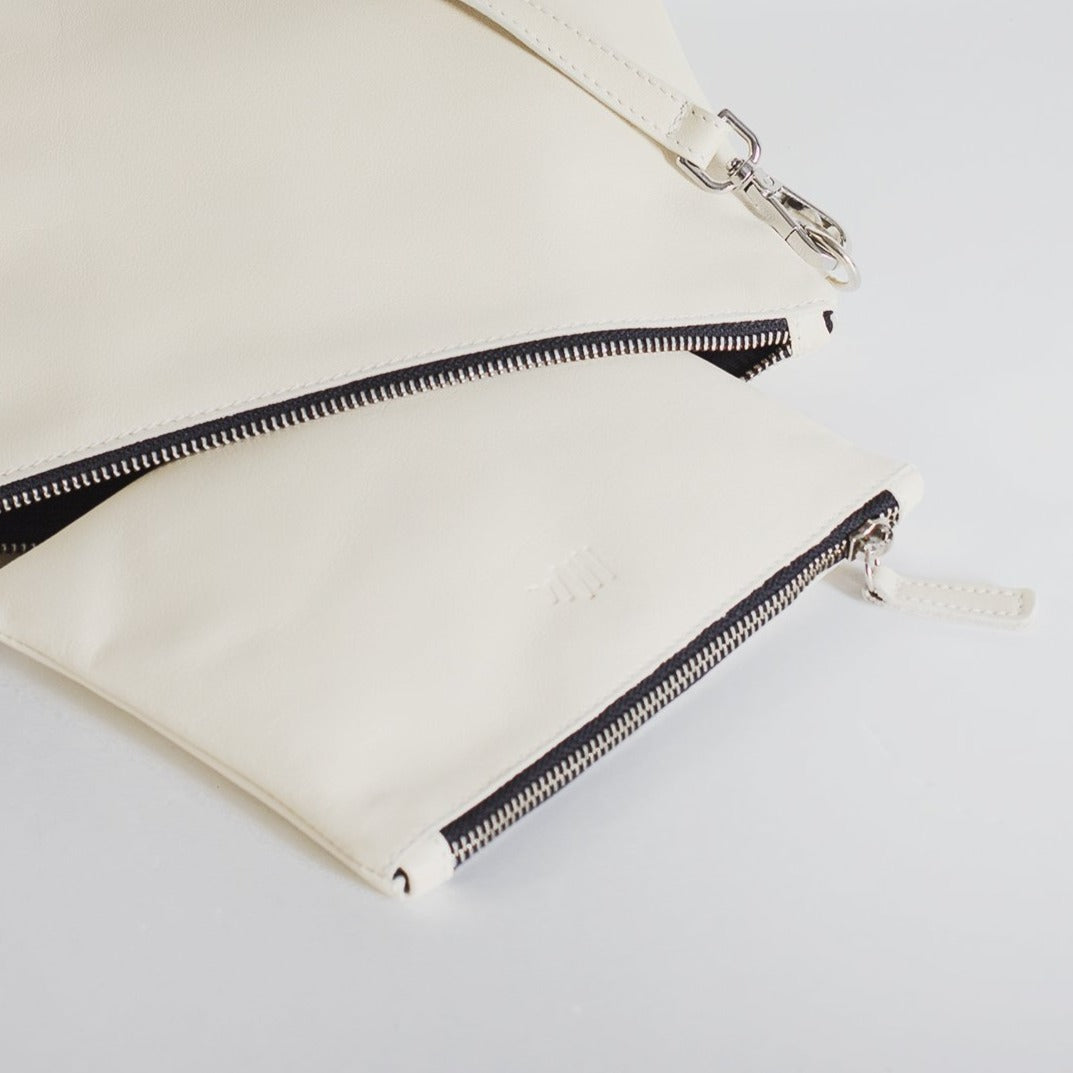 Cartera de cuero cruda